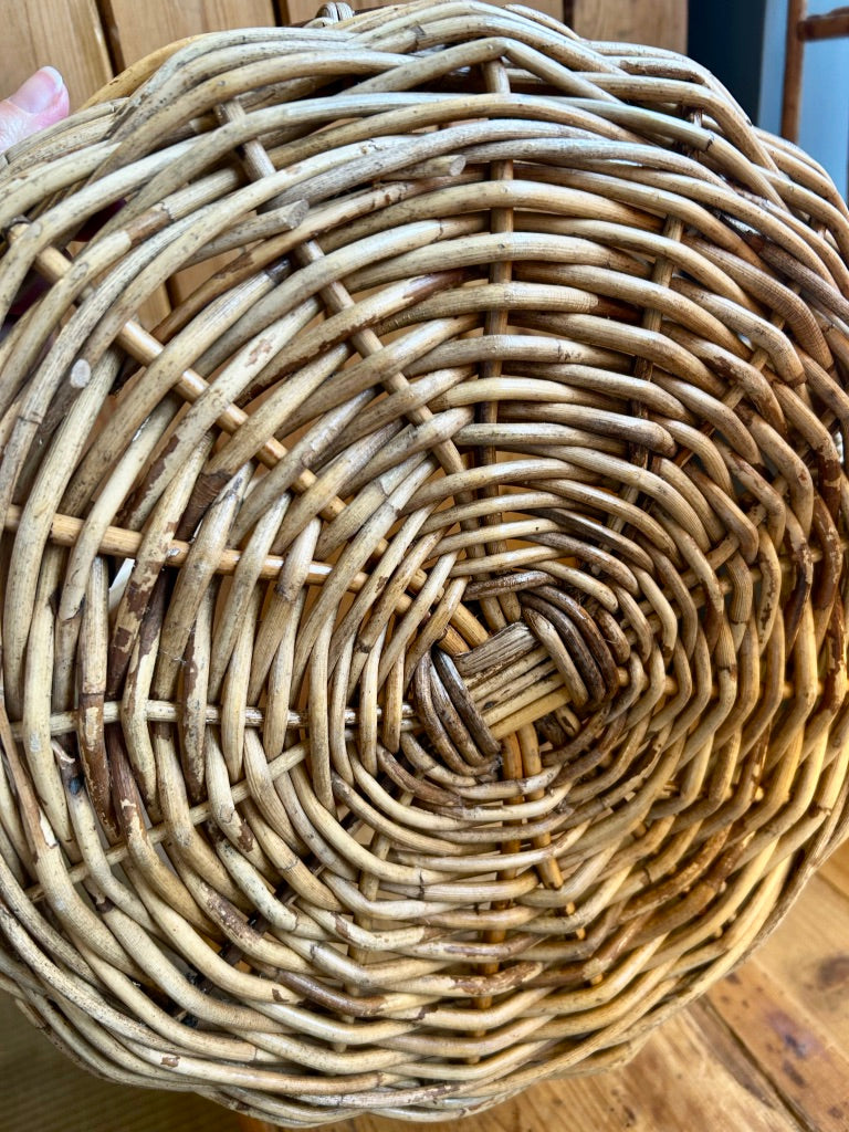 Vintage Round wicker Handled Basket