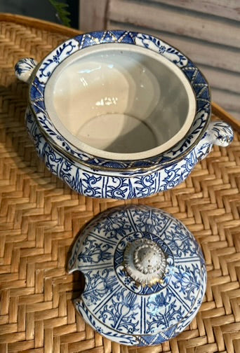 Vintage Blue and White - Wilton Lilly Pot