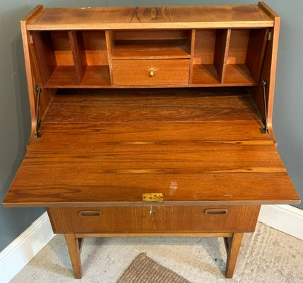 Retro Mid Century Bureau