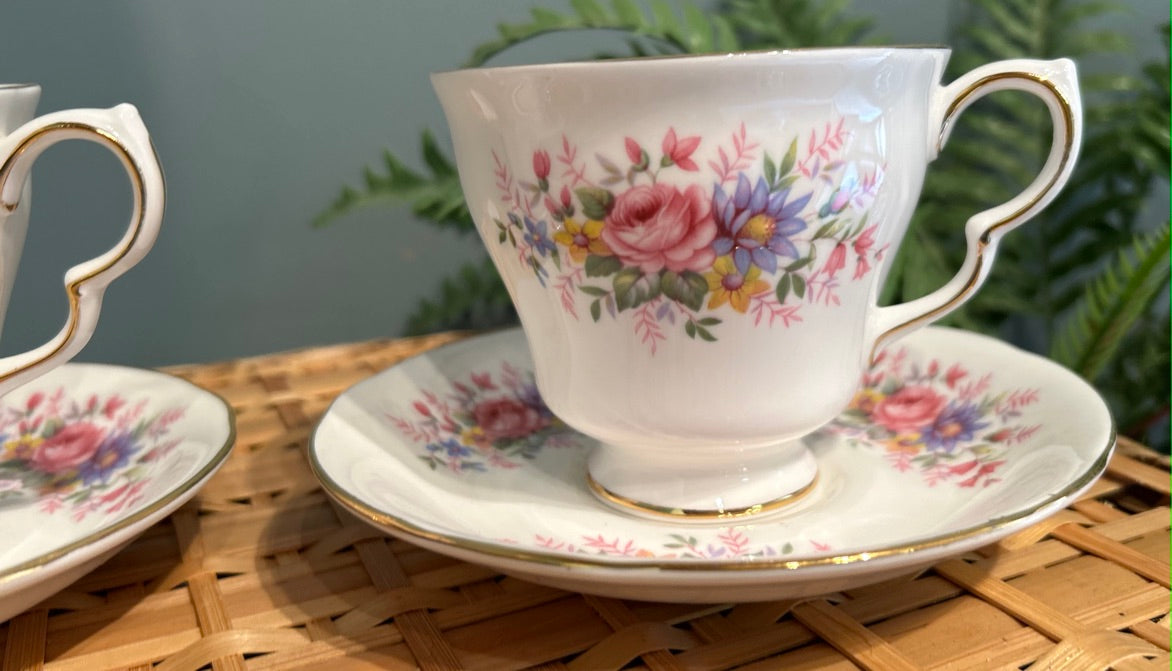 Pair Pretty Vintage Queen Anne Tea Cups and Saucers ~ Set of 2