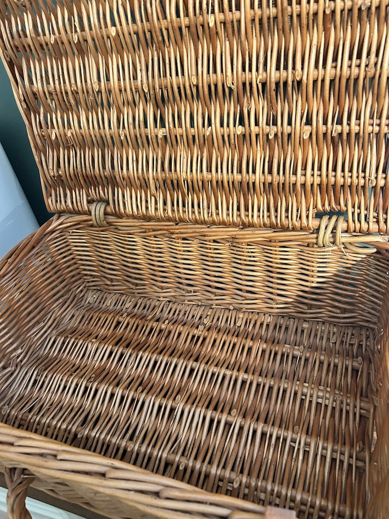Vintage Hamper Basket