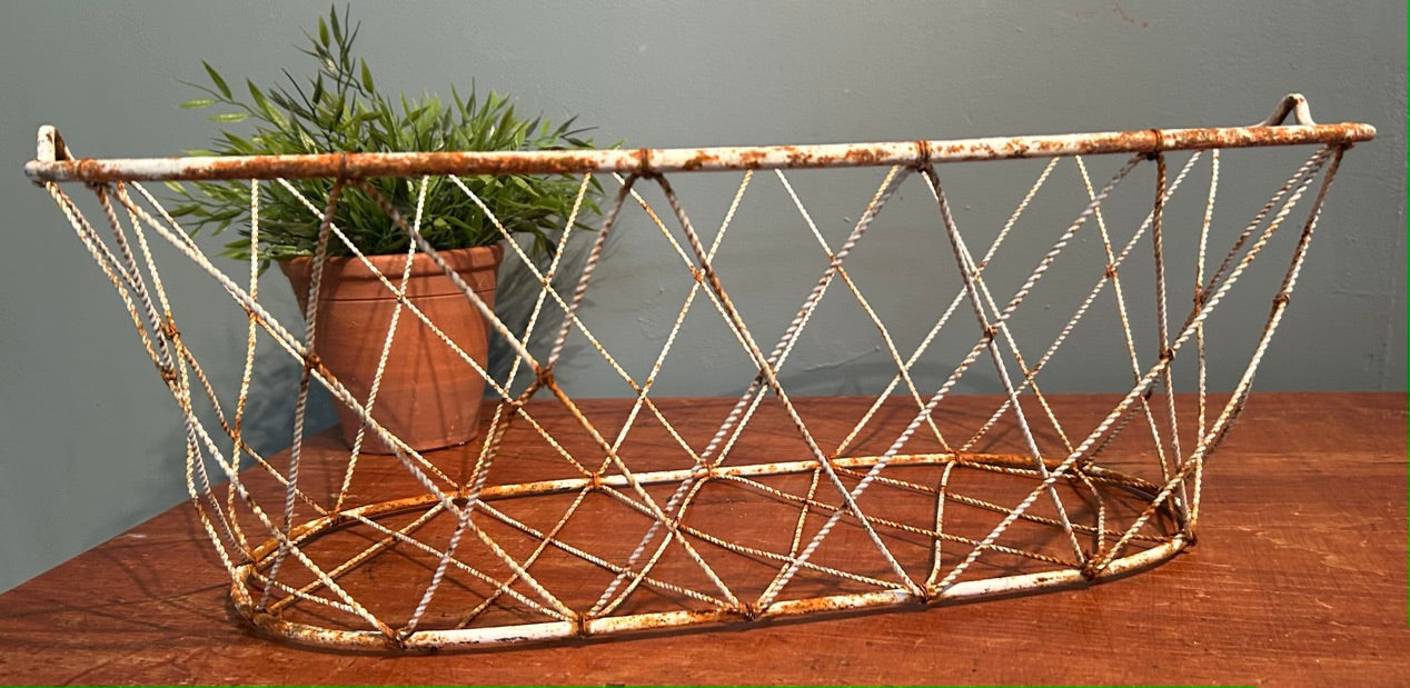 White Rustic Vintage Wire Basket