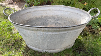 Vintage Large Galvanised Bath Tub - Great Planter