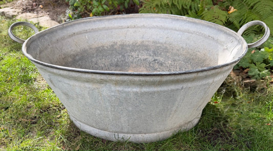 Vintage Large Galvanised Bath Tub - Great Planter