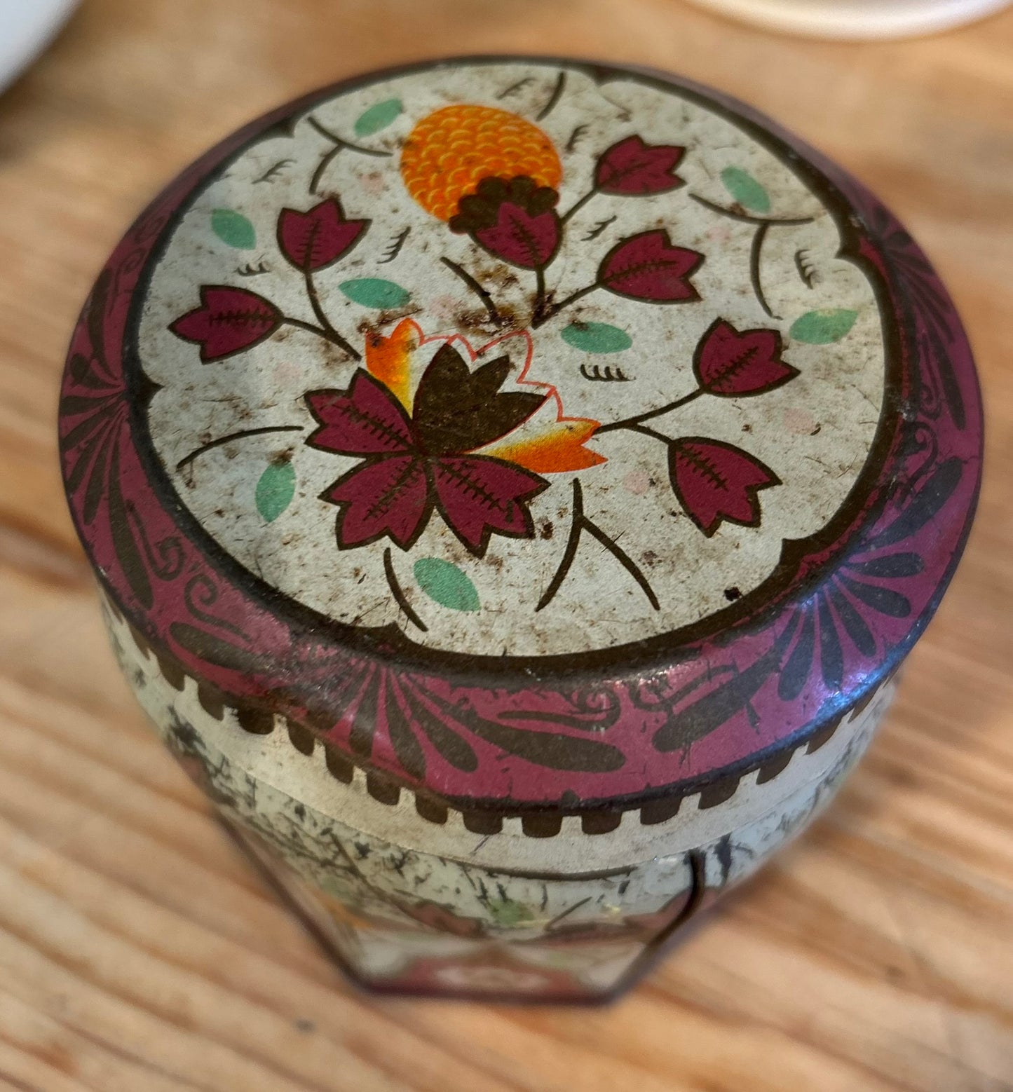 Vintage Round Tin