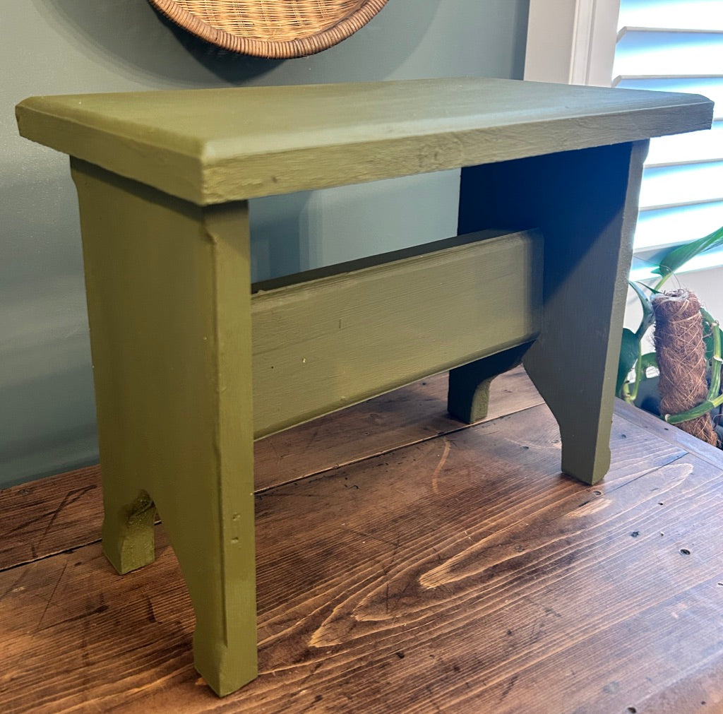 Painted Pine Stool - Green