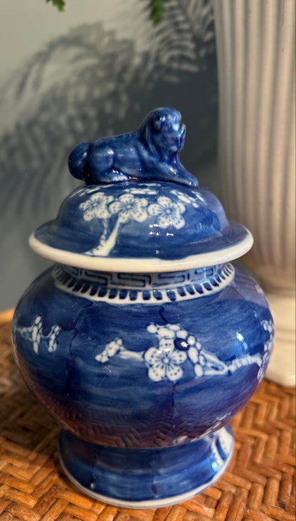 Vintage Blue and White Lidded Ginger Jar - Chinese