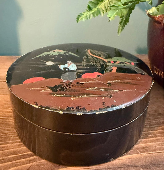 Vintage Papier-mache Laquered Oriental Round Box