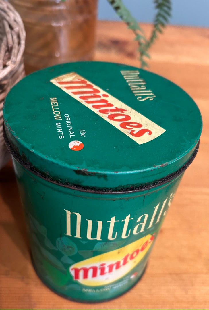 Vintage Round Mintoes Tin - Advertising collectable