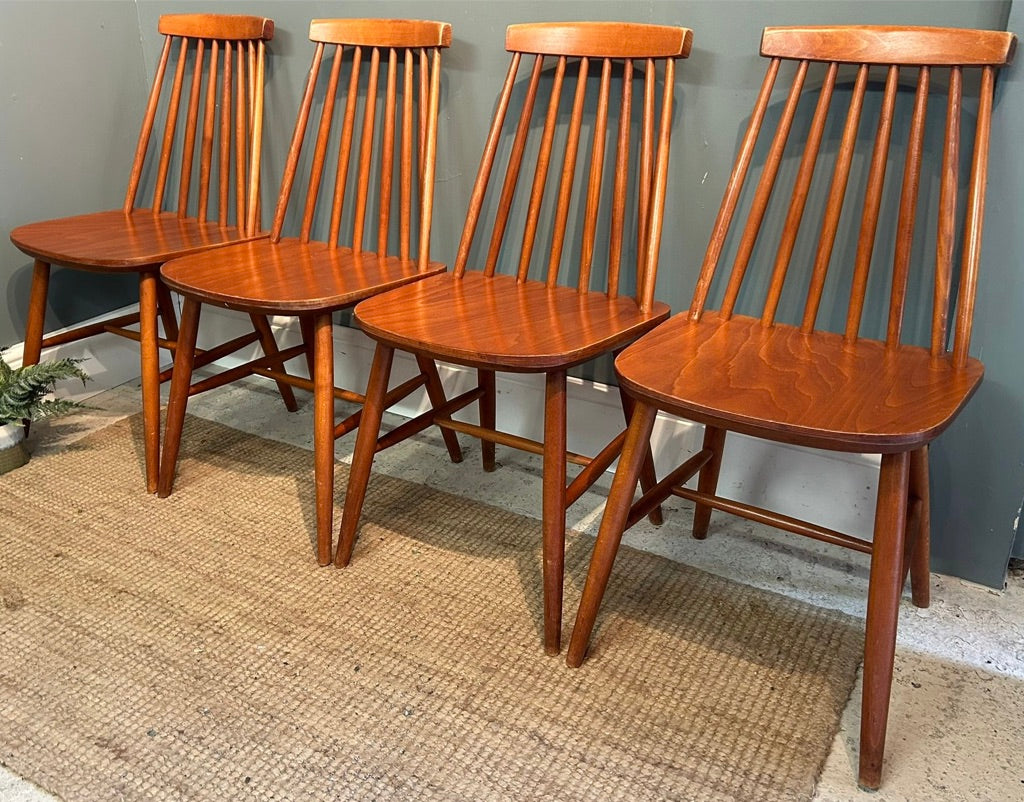 Vintage Retro Set of 4 Chairs