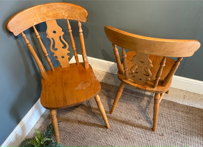 Pair of Fiddleback Farmhouse Chairs