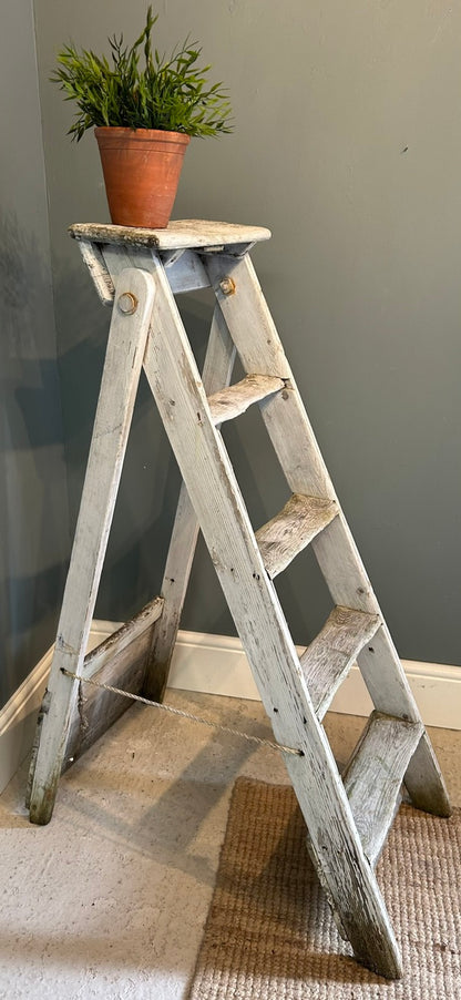Rustic Vintage White wash White Wooden Step Ladder