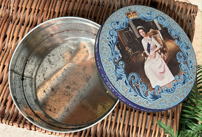 Vintage Silver Jubilee Tin