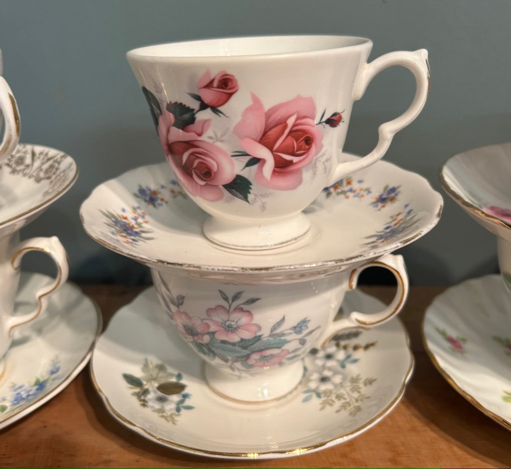 Mismatched Pretty Vintage Tea Cups and Saucers ~ Job lot Set of 10
