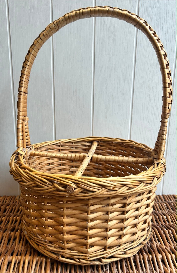 Vintage Round Bottle Basket