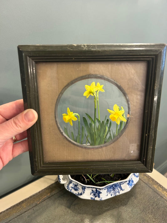 Small Vintage Frame with Round mount