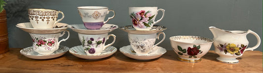 Mismatched Pretty Vintage Tea Cups and Saucers ~ Job lot Set of 6 with Jug