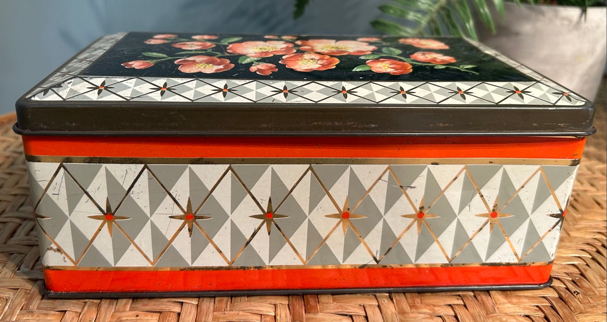 Vintage Floral Bakers Bro Tin