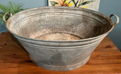 Vintage Large Galvanised Bath Tub - Great Planter