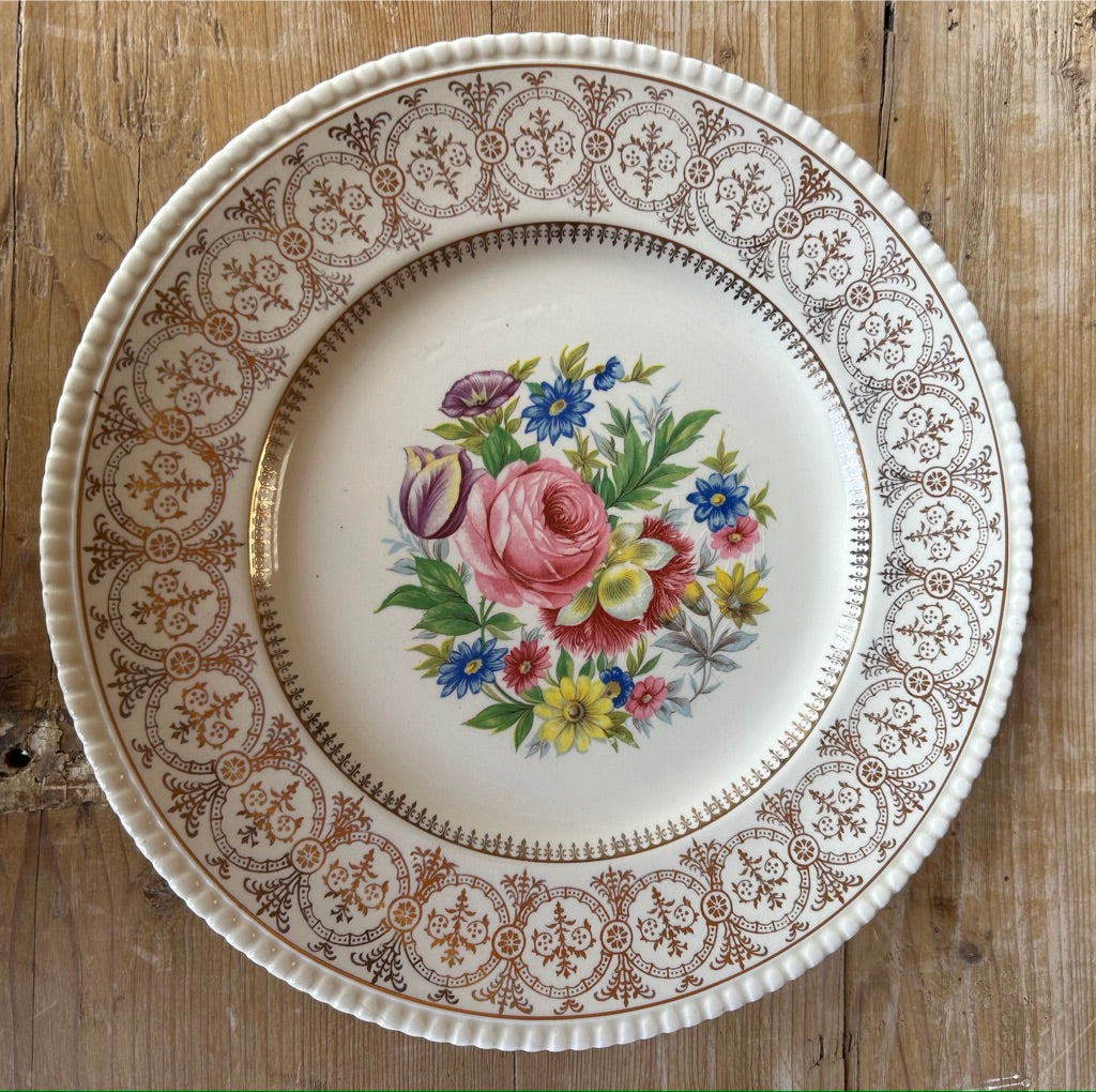 Pretty Floarl Vintage Ambassador "Athlone" Plate - 606