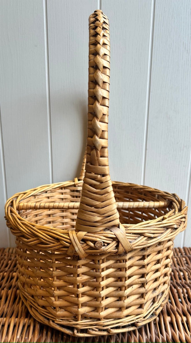Vintage Round Bottle Basket