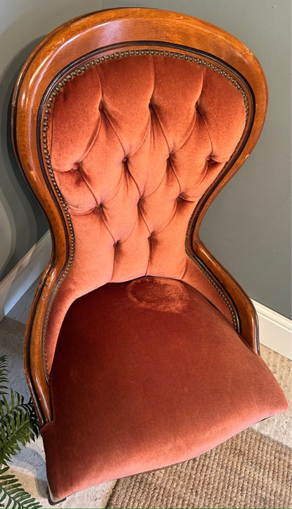 Reproduction Balloon back Bedroom Chair