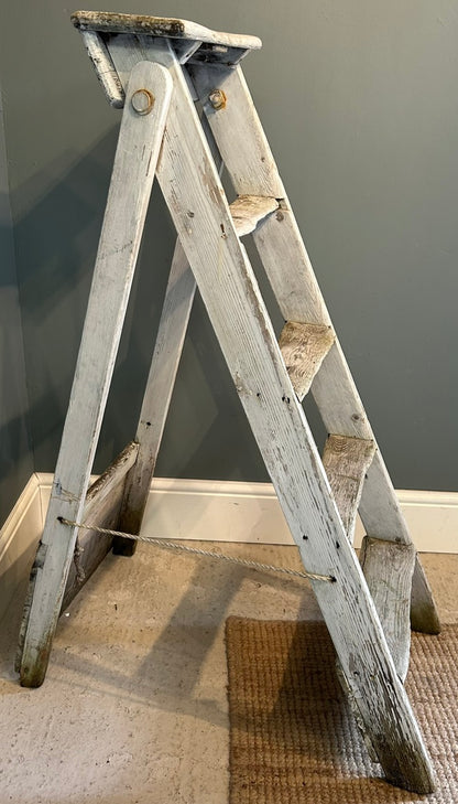Rustic Vintage White wash White Wooden Step Ladder