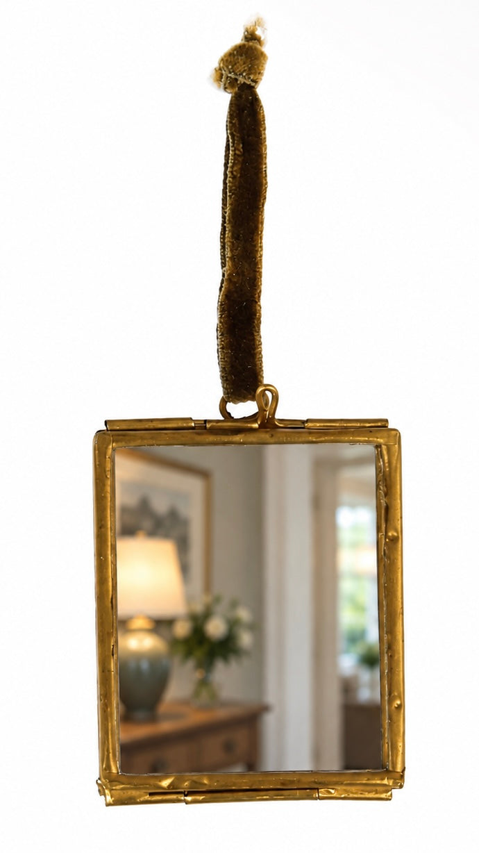 Vintage Style Miniature Brass Clip Frame - Perfect for photos or Pressed Flowers