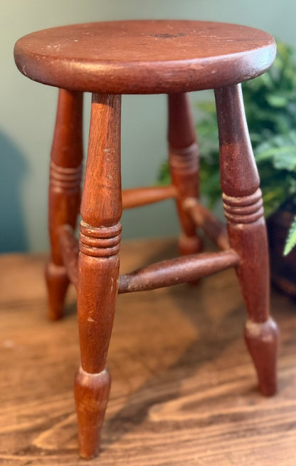 Apprentice Piece Miniature Stool