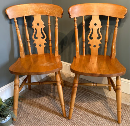 Pair of Fiddleback Farmhouse Chairs