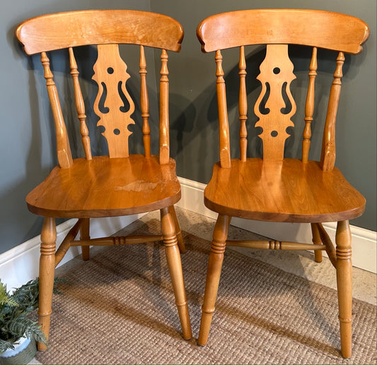 Pair of Fiddleback Farmhouse Chairs