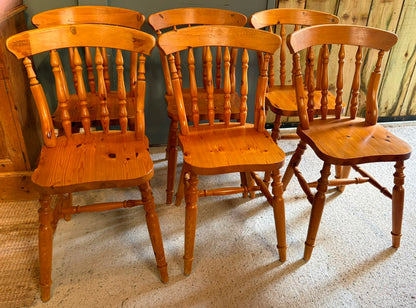 Vintage Farmhouse Set of 6 Spindle back Chairs