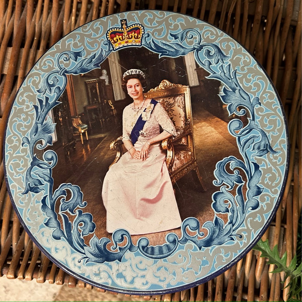 Vintage Silver Jubilee Tin