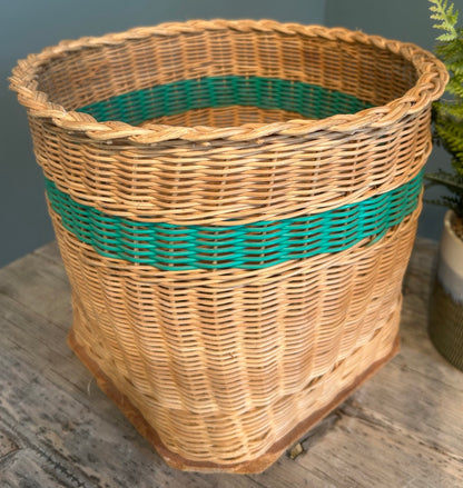 Vintage Plant pot Basket