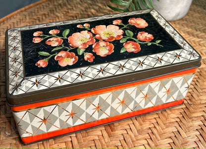 Vintage Floral Bakers Bro Tin