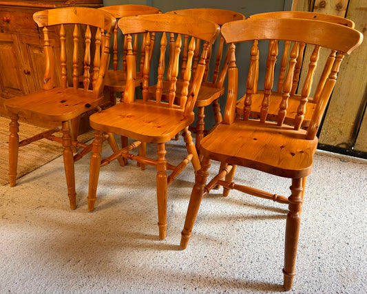 Vintage Farmhouse Set of 6 Spindle back Chairs