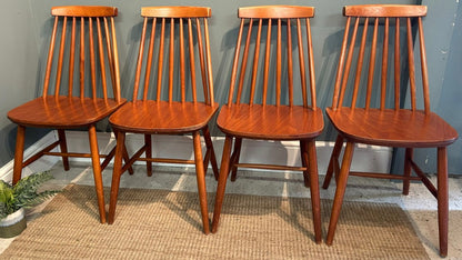 Vintage Retro Set of 4 Chairs