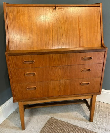Retro Mid Century Bureau