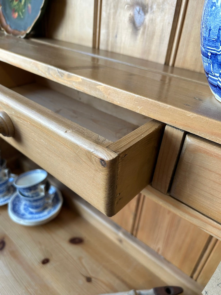 Pine Kitchen Dresser