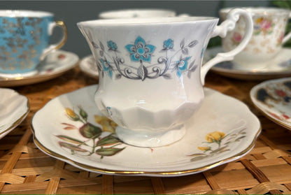 Mismatched Pretty Vintage Tea Cups and Saucers ~ Set of 6