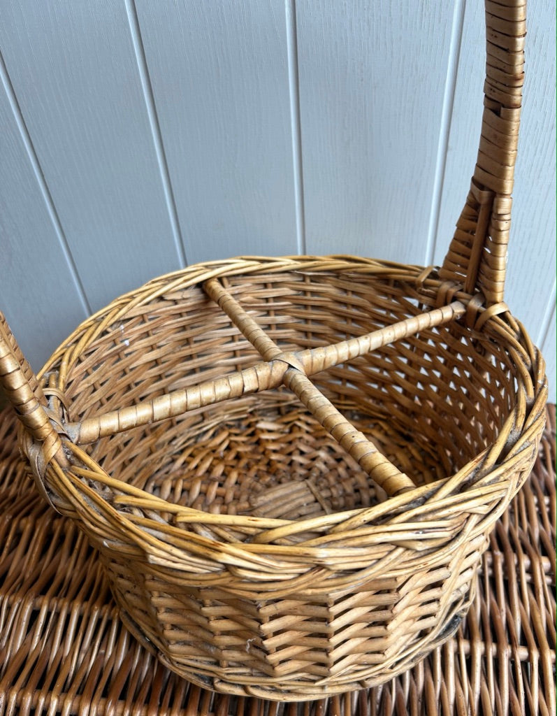 Vintage Round Bottle Basket