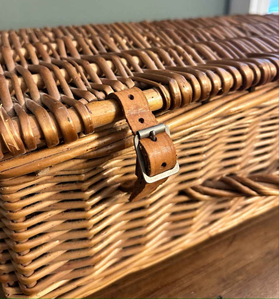 Vintage Hamper Basket