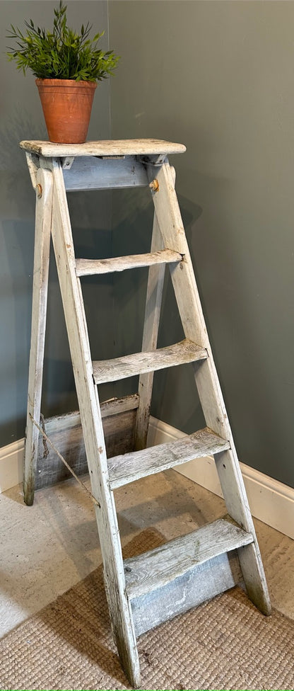 Rustic Vintage White wash White Wooden Step Ladder