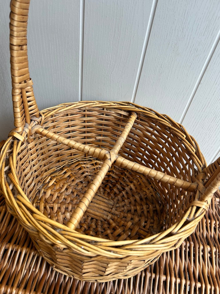 Vintage Round Bottle Basket